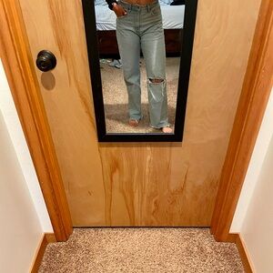 Abercrombie and fitch 90s relaxed jeans curve love